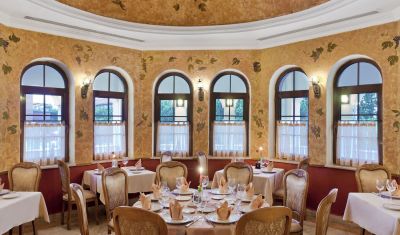 Imagine pentru Hotel Kremlin Palace 5*  valabile pentru Paste  2026