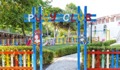 Imagine pentru Hotel Kremlin Palace 5*  valabile pentru Paste  2026