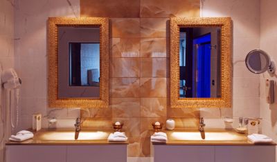 Imagine pentru Hotel La Marquise 5* valabile pentru Paste  2026