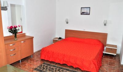 Imagine pentru Hotel Lido 3* valabile pentru Paste  2026