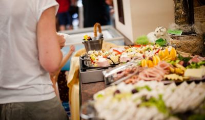 Imagine pentru Hotel Lilia 4* valabile pentru Paste  2026