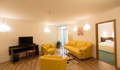 Imagine pentru Hotel Madara Park 4* valabile pentru Paste  2026