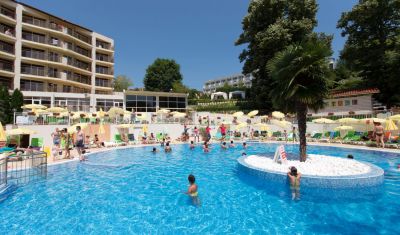 Imagine pentru Hotel Madara Park 4* valabile pentru Paste  2026