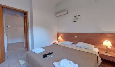 Imagine pentru Hotel Marirena 3* valabile pentru Paste  2026