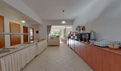 Imagine pentru Hotel Marirena 3* valabile pentru Paste  2026