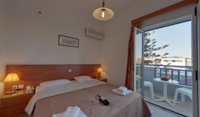 Imagine pentru Hotel Marirena 3* valabile pentru Paste  2026