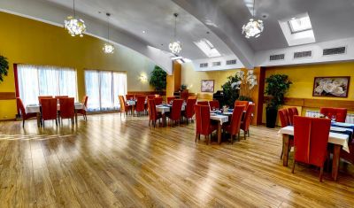 Imagine pentru Hotel Nemira 4*  valabile pentru Paste  2026