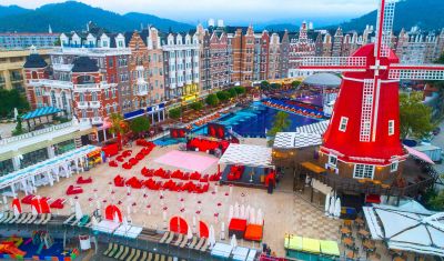 Imagine pentru Hotel Orange County Kemer 5*  valabile pentru Paste  2026