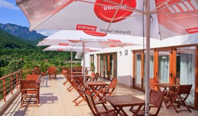 Imagine pentru Hotel Orizont Cozia 3* valabile pentru Paste  2026