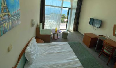 Imagine pentru Hotel Palm Beach 4*  valabile pentru Paste  2026