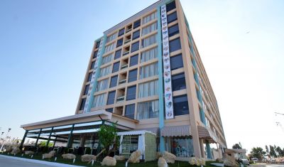 Imagine pentru Hotel Phoenicia Luxury 4* valabile pentru Paste  2026