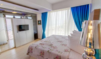 Imagine pentru Hotel Phoenicia Luxury 4* valabile pentru Paste  2026