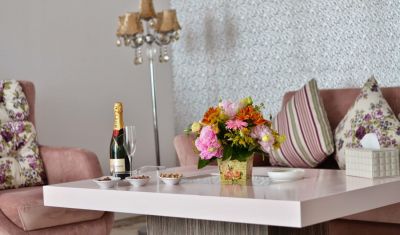 Imagine pentru Hotel Phoenicia Luxury 4* valabile pentru Paste  2026