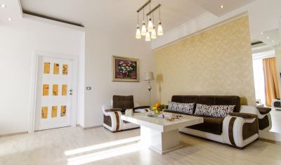 Imagine pentru Hotel Phoenicia Luxury 4* valabile pentru Paste  2026