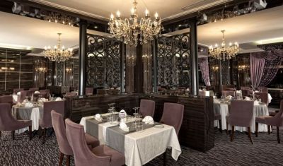 Imagine pentru Hotel Pine Beach Belek 5*  valabile pentru Paste  2026