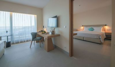 Imagine pentru Hotel Poseidon Beach Resort 5* valabile pentru Paste  2026