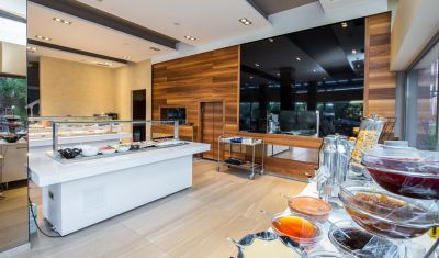 Imagine pentru Hotel Potos 3*  valabile pentru Paste  2026