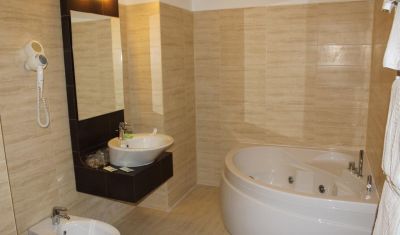 Imagine pentru Hotel President Olanesti 3*  valabile pentru Paste  2026