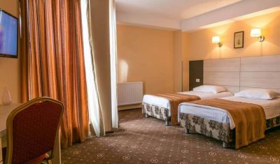 Imagine pentru Hotel Q Brasov 3* valabile pentru Paste  2026