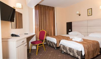 Imagine pentru Hotel Q Brasov 3* valabile pentru Paste  2026