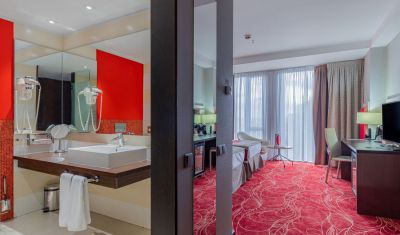 Imagine pentru Hotel Ramada Sibiu 4*  valabile pentru Paste  2026