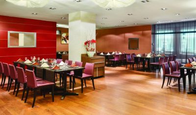 Imagine pentru Hotel Ramada Sibiu 4*  valabile pentru Paste  2026