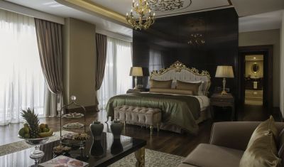 Imagine pentru Hotel Rixos Beldibi 5*  valabile pentru Paste  2026