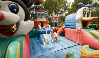 Imagine pentru Hotel Rixos Sungate 5*  valabile pentru Paste  2026