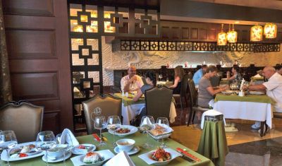 Imagine pentru Hotel Royal Alhambra Palace 5* valabile pentru Paste  2026