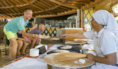 Imagine pentru Hotel Royal Dragon 5* valabile pentru Paste  2026