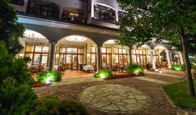 Imagine pentru Hotel Royal Palace Helena Park 5* valabile pentru Paste  2026