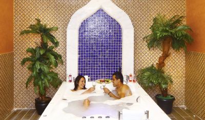 Imagine pentru Hotel Royal Taj Mahal 5*  valabile pentru Paste  2026