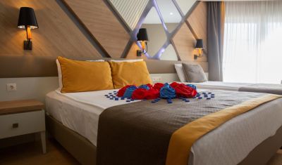 Imagine pentru Hotel Saturn Palace Resort 5* valabile pentru Paste  2026