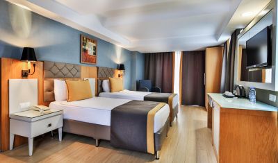 Imagine pentru Hotel Saturn Palace Resort 5* valabile pentru Paste  2026