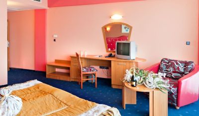 Imagine pentru Hotel Sirius Beach 4* valabile pentru Paste  2026