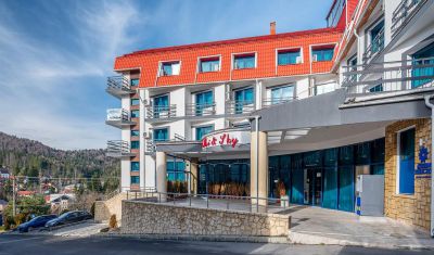 Imagine pentru Hotel Ski & Sky 4* valabile pentru Paste  2026