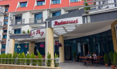 Imagine pentru Hotel Ski & Sky 4* valabile pentru Paste  2026