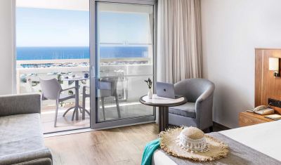 Imagine pentru Hotel St Raphael Resort & Marina 5* valabile pentru Paste  2026