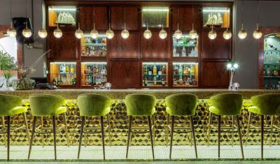 Imagine pentru Hotel St Raphael Resort & Marina 5* valabile pentru Paste  2026