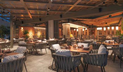 Imagine pentru Hotel St Raphael Resort & Marina 5* valabile pentru Paste  2026