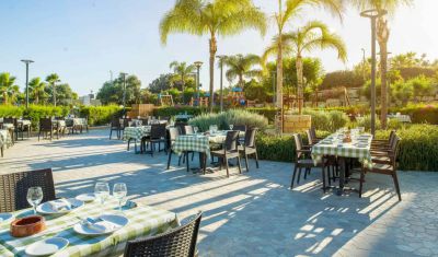 Imagine pentru Hotel St Raphael Resort & Marina 5* valabile pentru Paste  2026