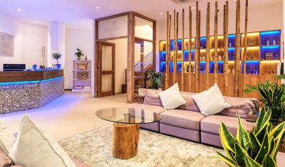 Imagine pentru Hotel St Raphael Resort & Marina 5* valabile pentru Paste  2026