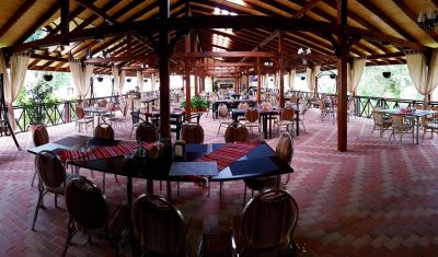 Imagine pentru Hotel Suprem 3* valabile pentru Paste  2026