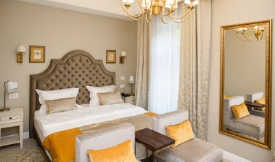 Imagine pentru Hotel Versay 4* valabile pentru Paste  2026