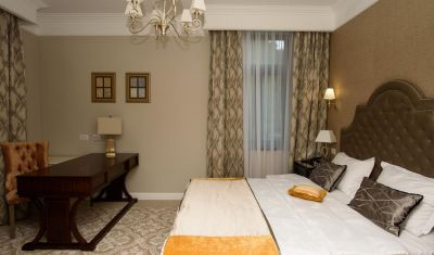 Imagine pentru Hotel Versay 4* valabile pentru Paste  2026