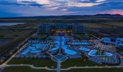 Imagine pentru Hotel Wave Resort 5* valabile pentru Paste  2026