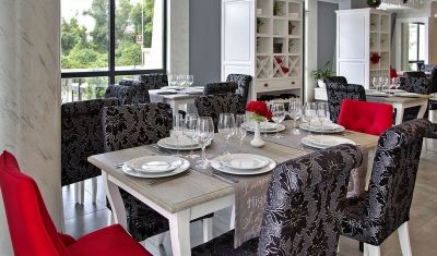 Imagine pentru Hotel White Rock Castle 4*  valabile pentru Paste  2026