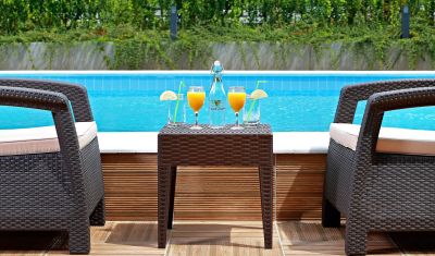 Imagine pentru Hotel White Rock Castle 4*  valabile pentru Paste  2026