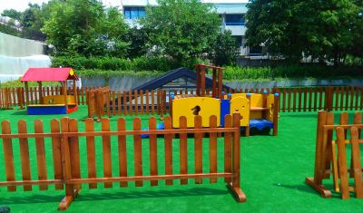 Imagine pentru Hotel White Rock Castle 4*  valabile pentru Paste  2026