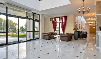 Imagine pentru Hotel White Rock Castle 4*  valabile pentru Paste  2026